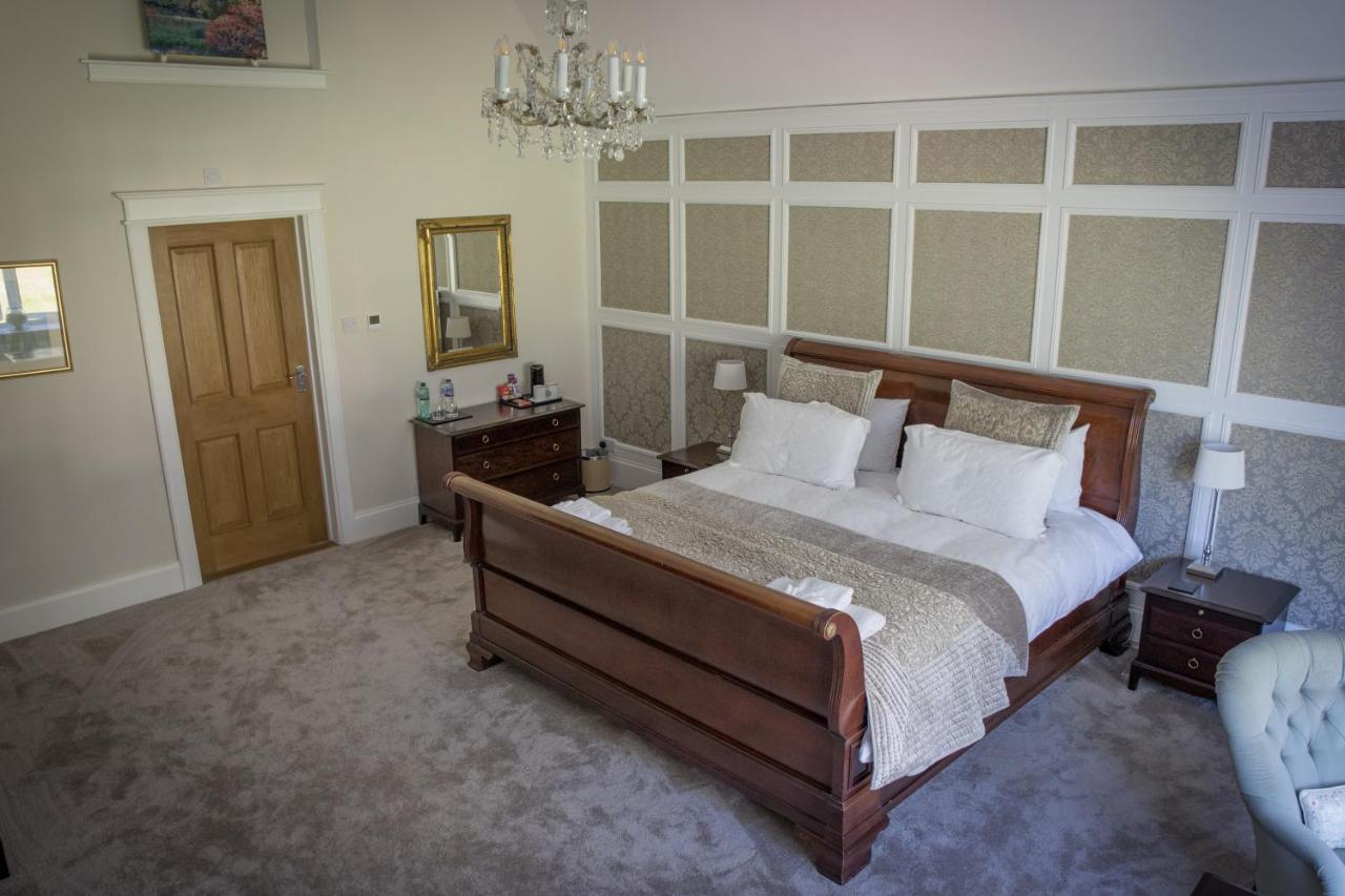 مبيت وإفطار Hawkinge Matlock House المظهر الخارجي الصورة